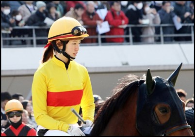 藤田菜七子、女性初重賞勝利騎手の成績と年収は？実は落馬の回数が…3